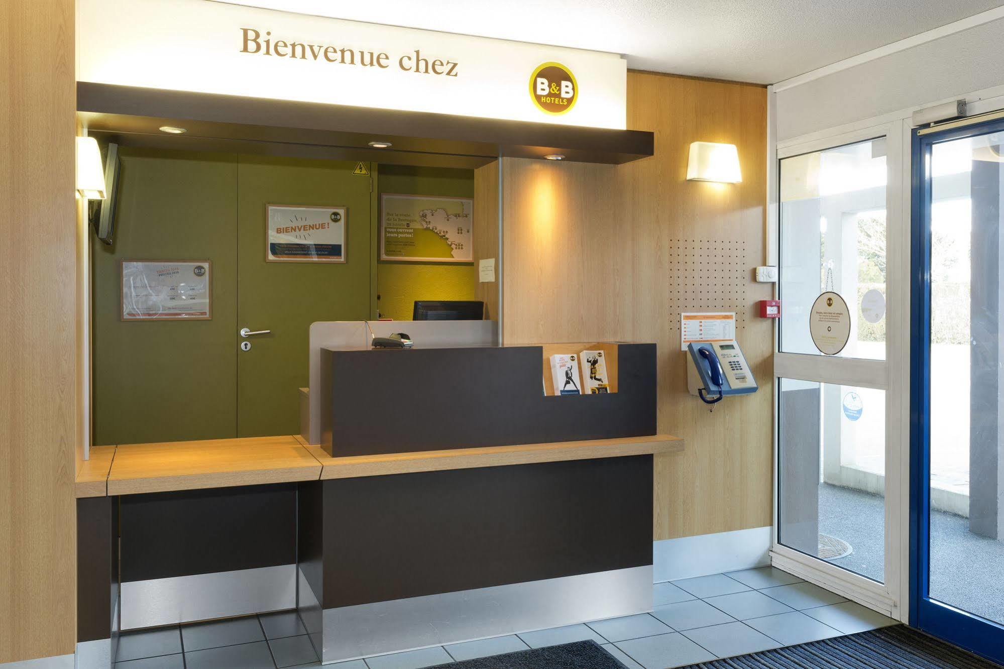 B&B HOTEL Lorient Lanester Exterior foto